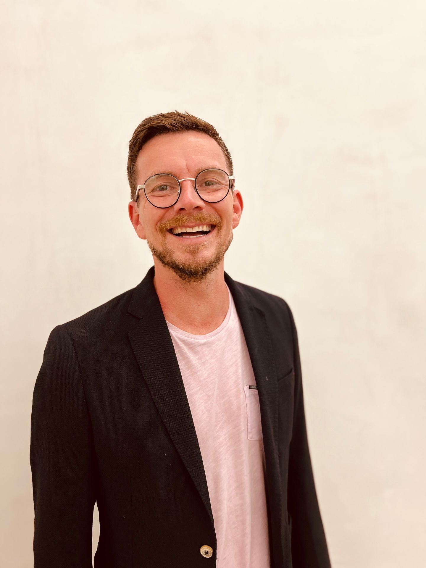 KI-Helfer.com Armin Braun